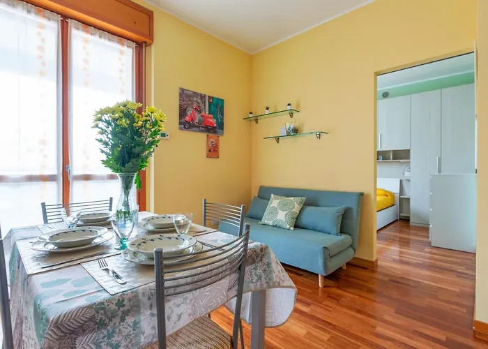 Savona District Terrace Flat * Milano