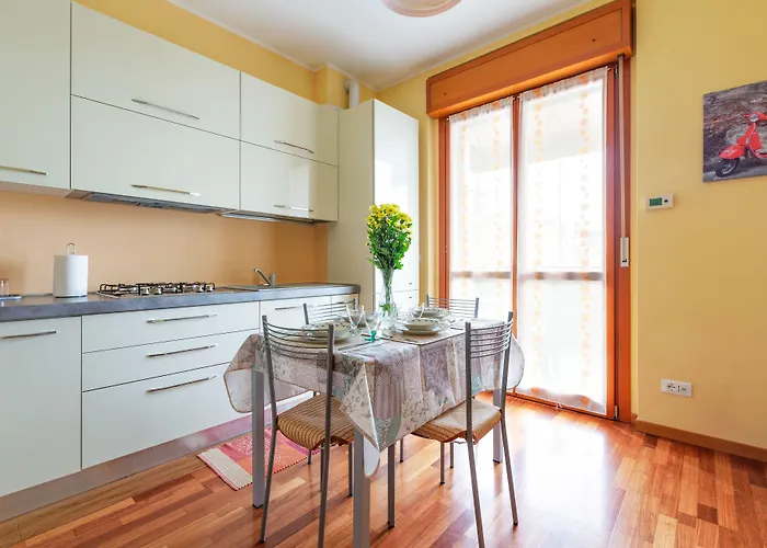 Savona District Terrace Flat Appartamento