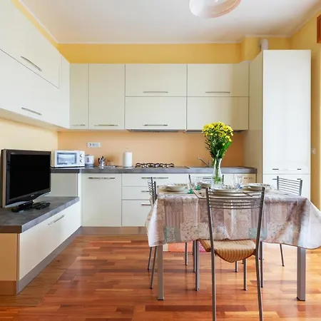 Savona District Terrace Flat Apartment *
